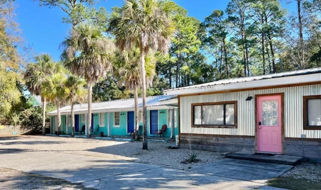 The Panacea Motel 外观 照片